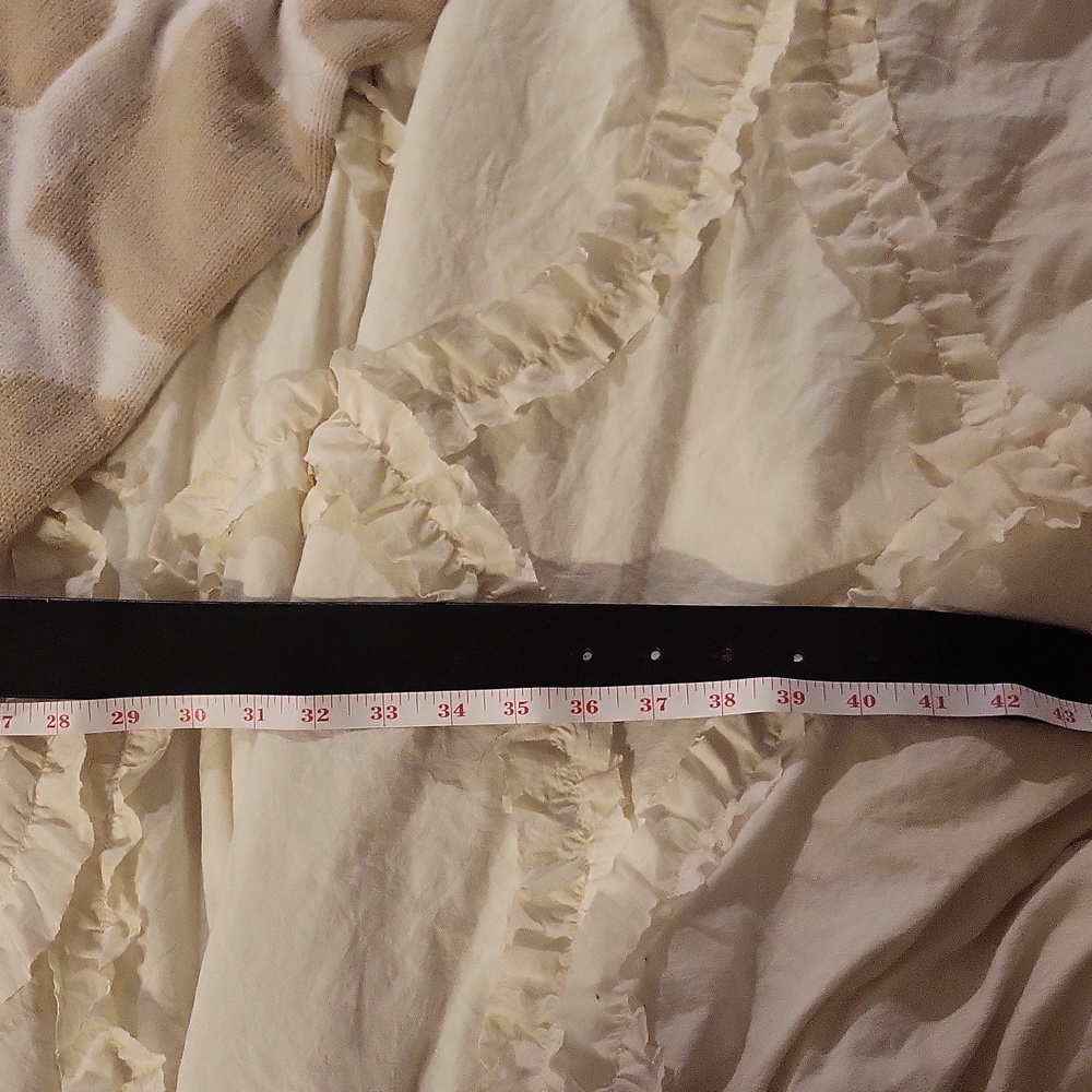 Trendy Authentic True Religion Black Leather Belt W/ Gold Monogram Logo Buckle🐎 - Picture 8 of 8